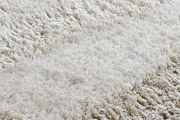 Carpet polyester 160x230x1,5 700 gsm. beige