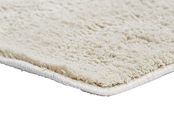 Carpet polyester 160x230x1,5 700 gsm. beige
