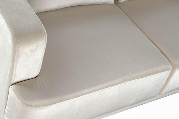 Couch polyester 135x70x76 two decorative cushions