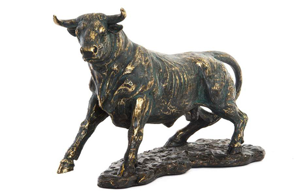 Figure resin 22x11x17 bull aged copper-colored