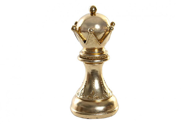 Figure resin 12x12x25,5 chess queen golden