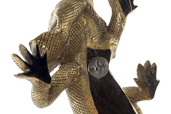 Figure resin 34x21x7 lizard wall golden