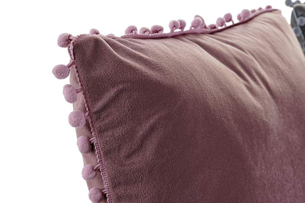 Cushion polyester 45x6x45 350 gr. pompon 2 mod.