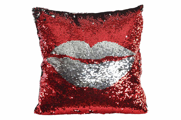 Cushion sequins polyester lips