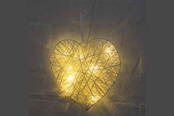 Lampion belo srce