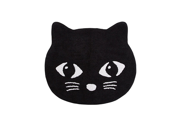 Black cat rug