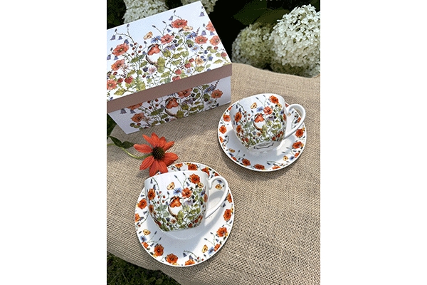 2 cups with saucers wild bird