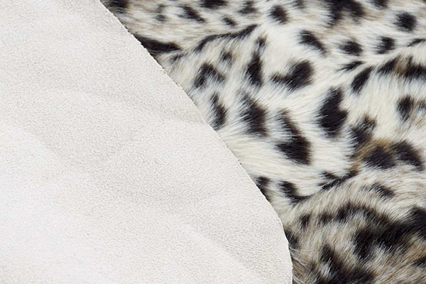 Carpet acrylic polyester 60x90x2 530 gsm. cheetah