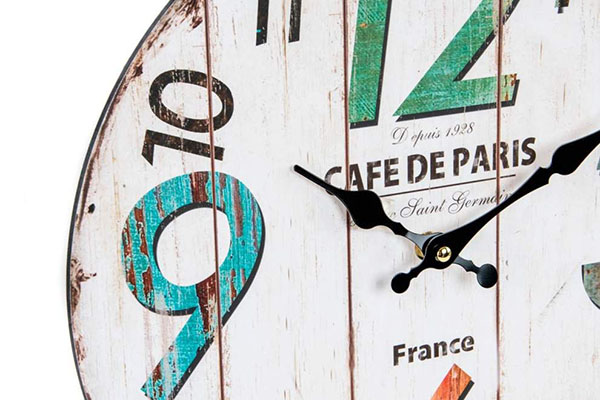 Zidni sat brojevi u boji 34 cm 2 modela