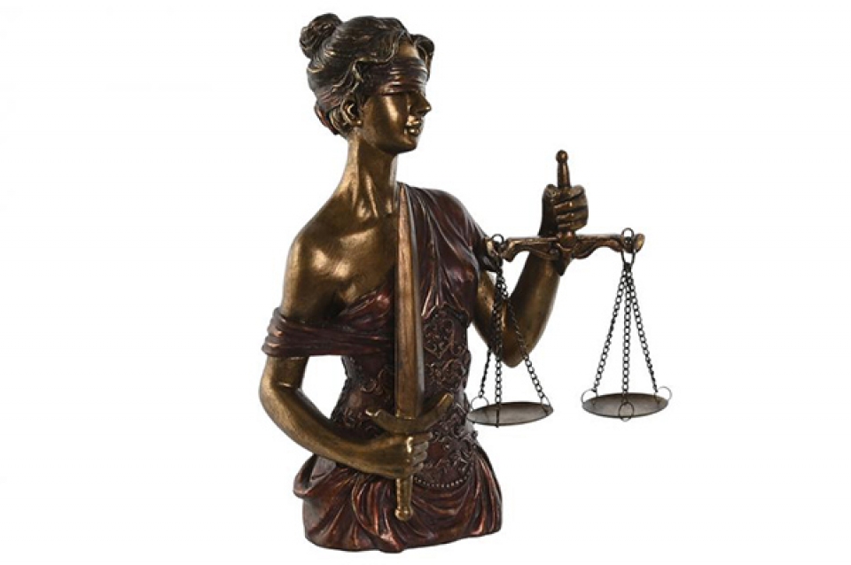 Figura justice multicolored 24,5x14x33,5