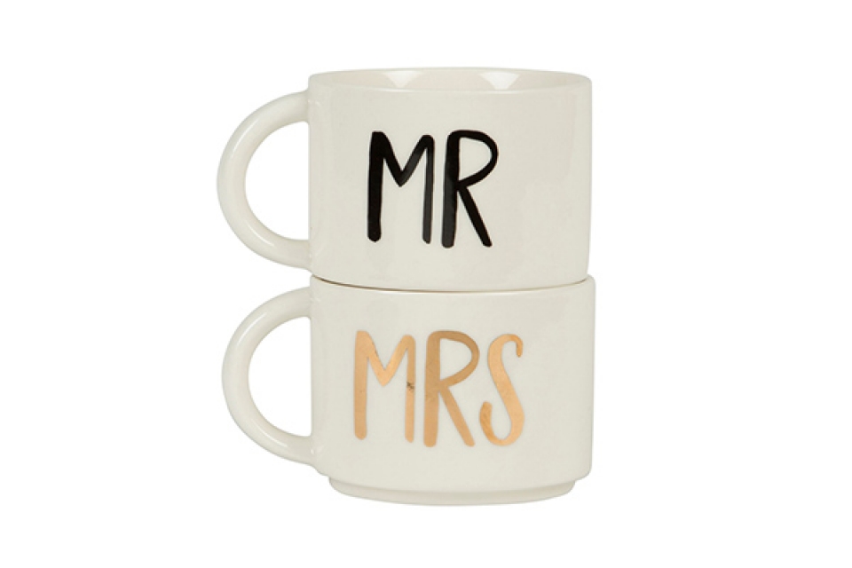 Set of 2 mr & mrs stacking mugs